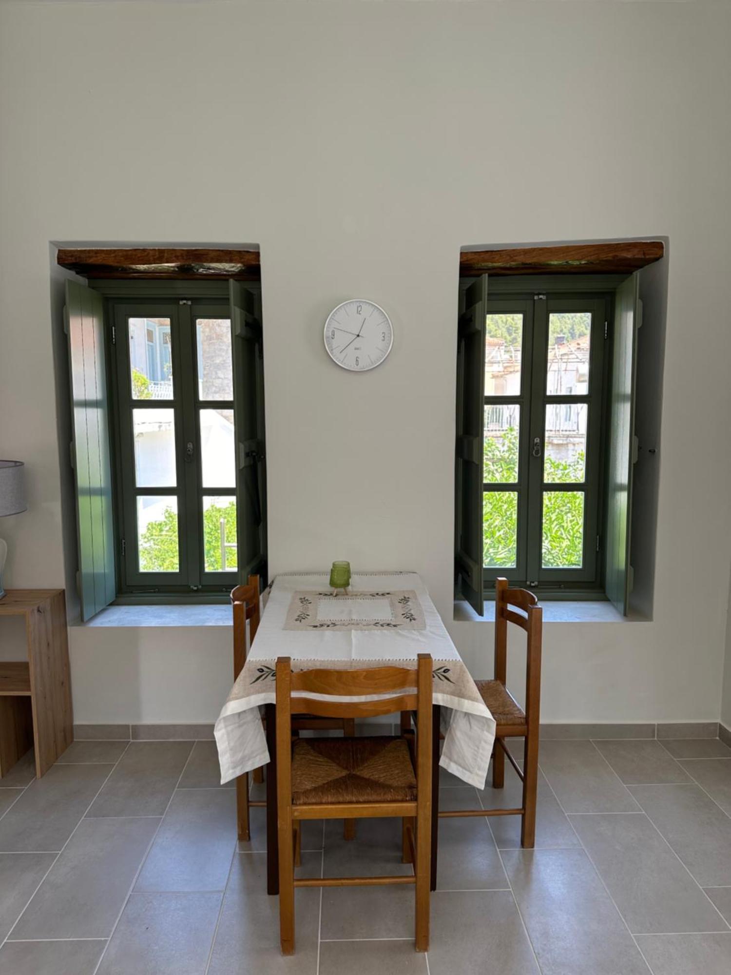 Alexander House 2 Villa Leonídion Oda fotoğraf